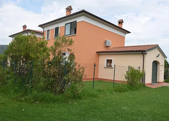 Casa Dei Girasoli بيت للعطل *